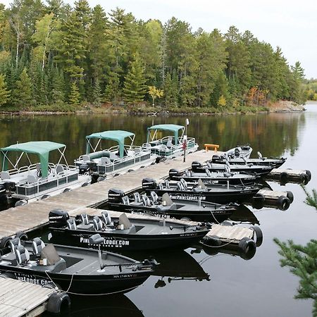 Pine Point Lodge Resort & Motel Crane Lake Eksteriør bilde