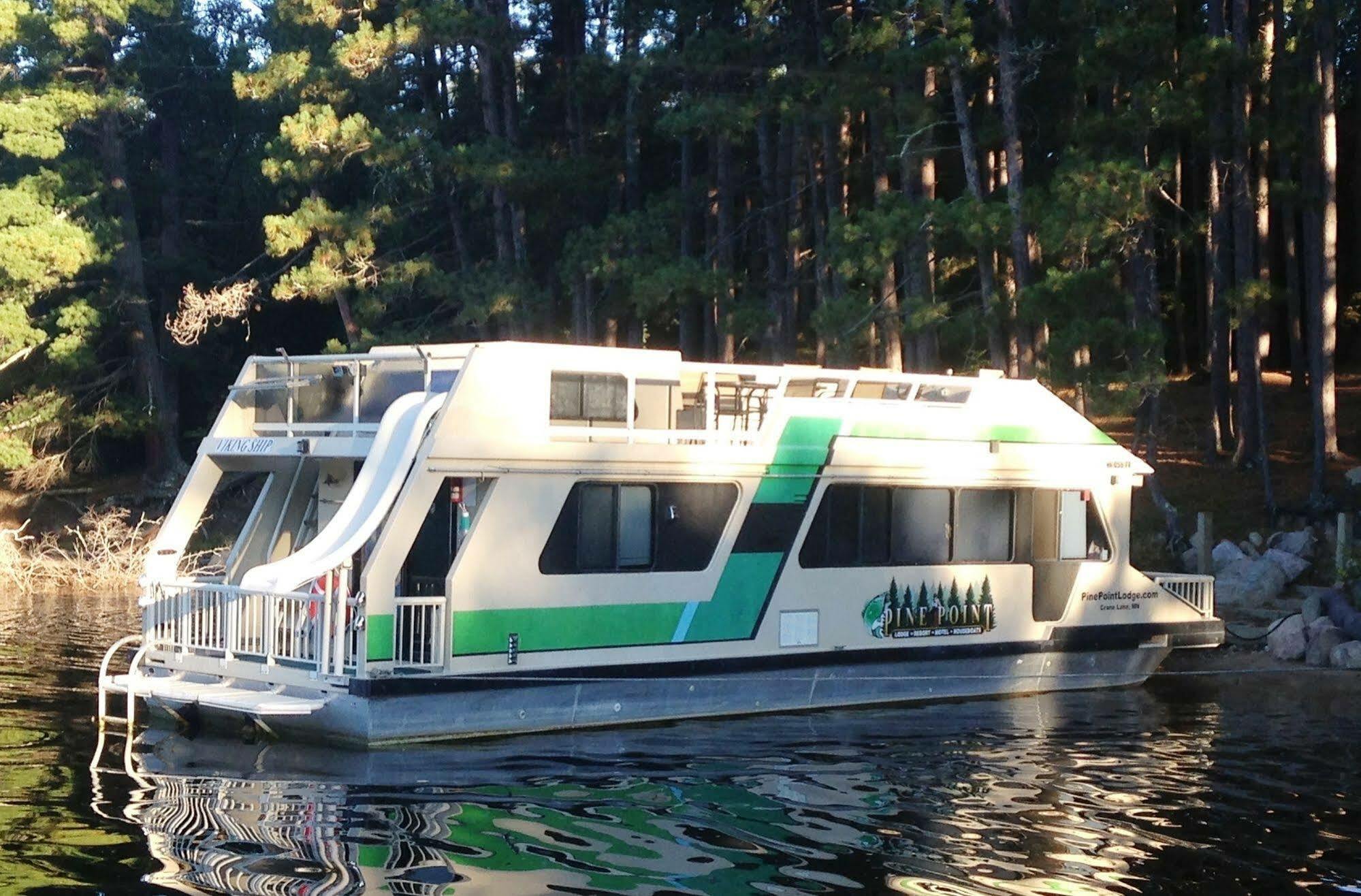 Pine Point Lodge Resort & Motel Crane Lake Eksteriør bilde