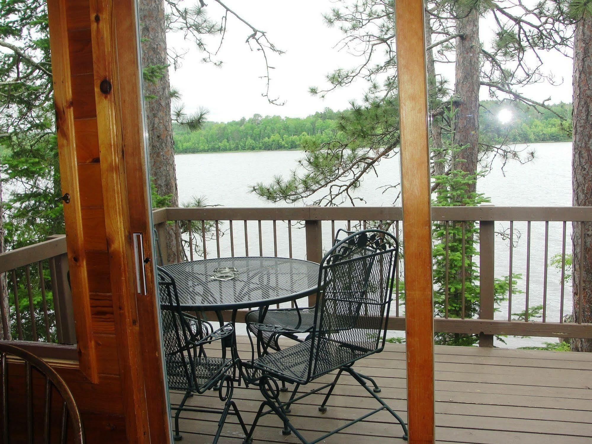 Pine Point Lodge Resort & Motel Crane Lake Eksteriør bilde