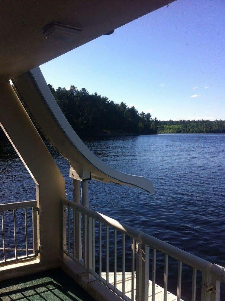 Pine Point Lodge Resort & Motel Crane Lake Eksteriør bilde